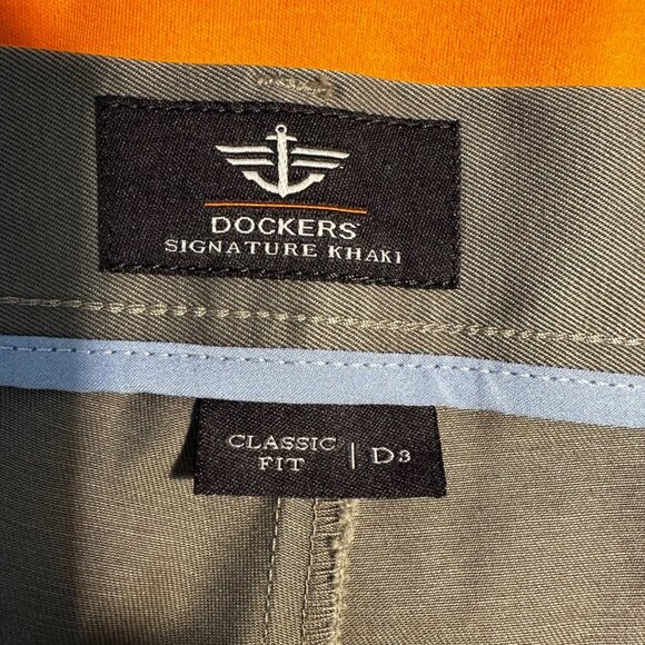Dockers Signature Khaki Men's Classic Fit D3 Pants Gray 34W x 30L - Picture 3 of 10
